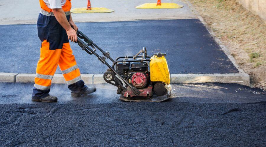 Professional gutter cleaning in Massena, IA